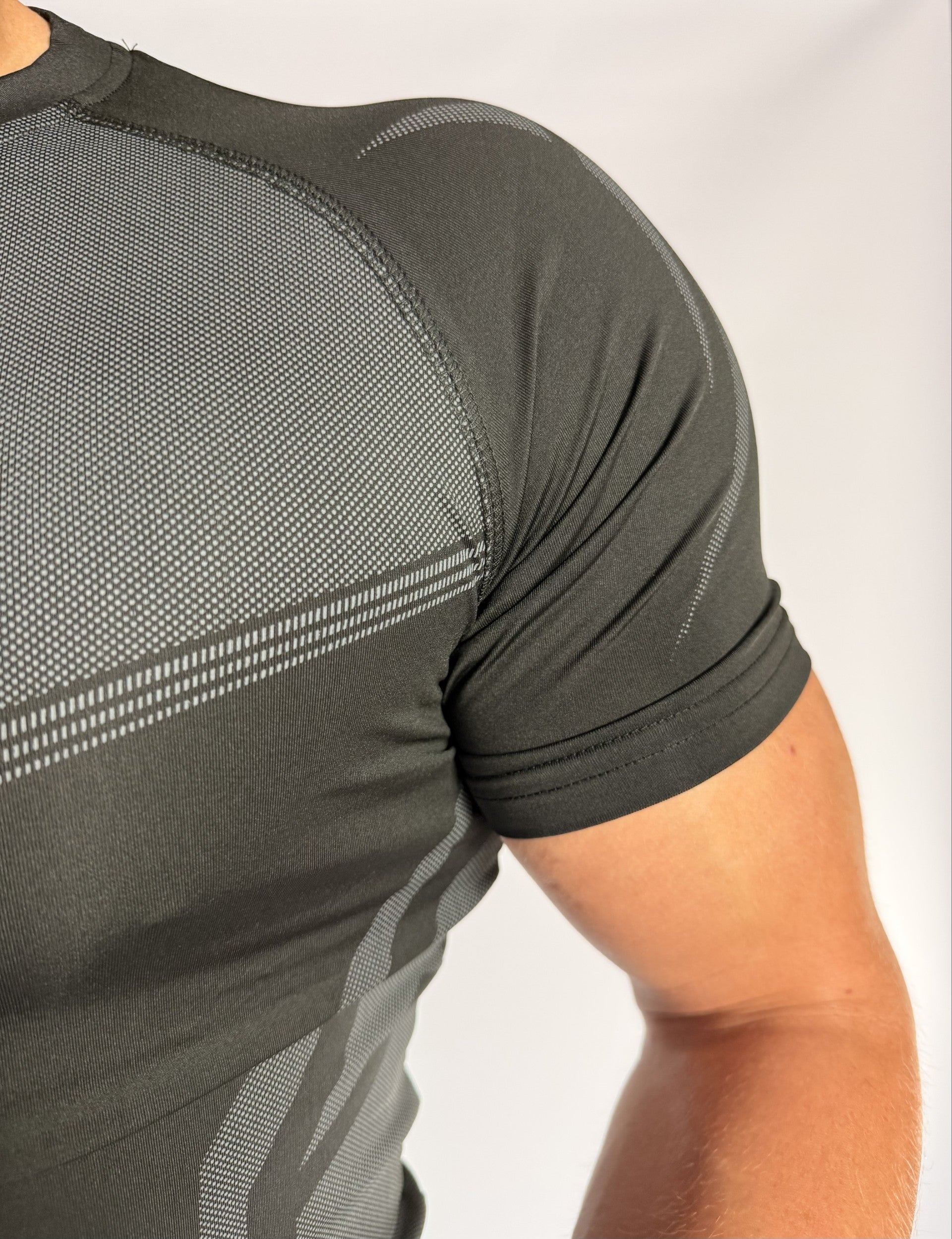 Carbon Compression Tee