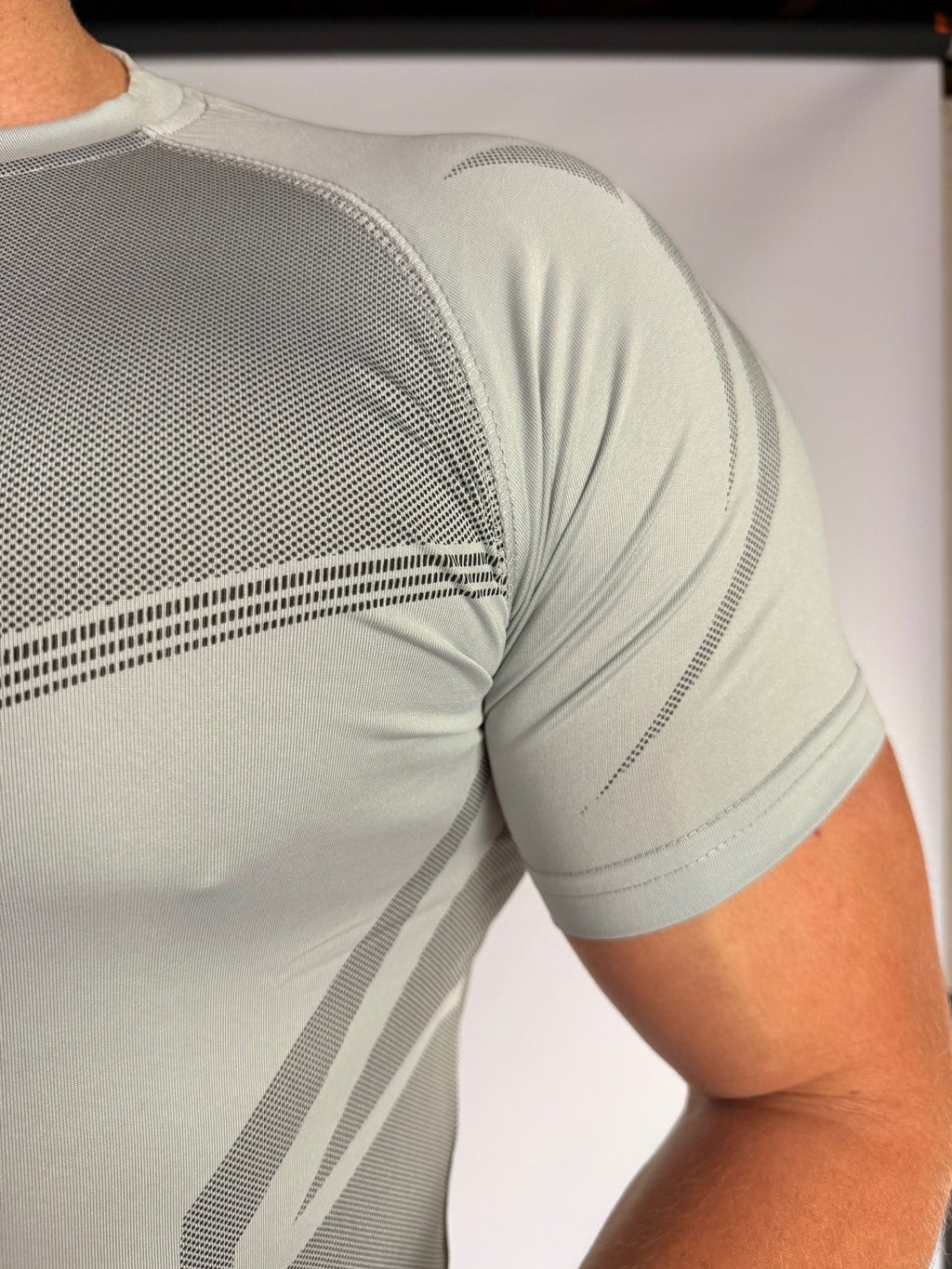 Titan Compression Top