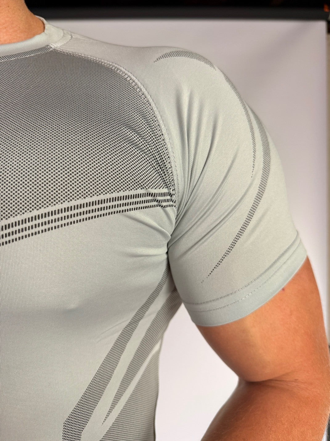 Titan Compression Top